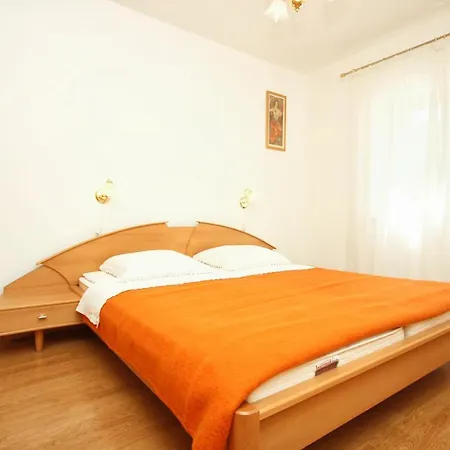 Vrbovica 4452c Apartment