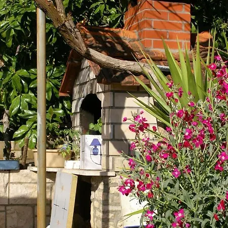 Vrbovica 4452c דירה Zrnovo